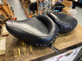 Mustang Wide Touring One-Piece 2-Up Harley 883 1200 Sportster 2004^ Chrome studs