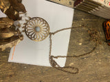 Vtg Dream Catcher good luck Necklace brass Indian native Feathers Chain hippie