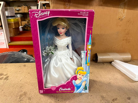 Disney Princess Cinderella Keepsake Doll Avon Exclusive 14" Porcelain