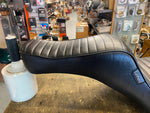 Pleated Le Pera Cherokee Step Seat Harley Softail M8 2018^ FLDE FLHC Deluxe Heri