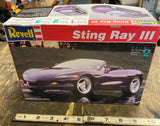 1993 Revell 1:25 scale Sting Ray III Chevrolet Corvette concept car model kit