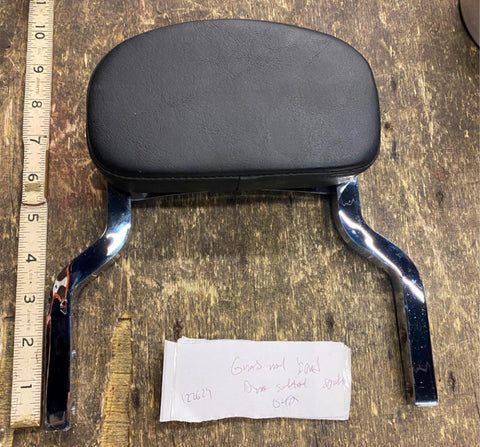 Short Grabrail Sissybar Passenger Backrest Pad OEM Harley Dyna Sportster 2004^