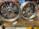 Pair Triglide Mag Wheels Factory Stock OEM 15x5.5 Takeoffs W Centers Trike