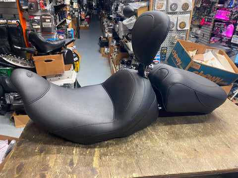 Mustang Solo Seat Pad Drivers Backrest Lowdown Harley Touring FLH Glide 2008^