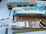 Vyg Revell RMS Titanic Famous Ocean Liner Of The Epic Boat Ship 70's Model 1/570