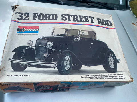 VTg Monogram '32 Ford Street Rod Coupe 1/8 #2602 1977 Steering Wheel Operable!