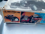 VTg Monogram '32 Ford Street Rod Coupe 1/8 #2602 1977 Steering Wheel Operable!