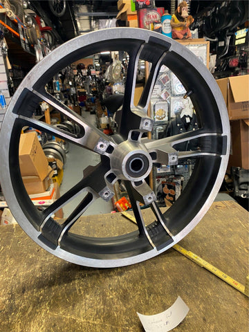 Enforcer Front Mag Wheel Harley Touring FLH Glide 3.5x19 Bagger Street Road King