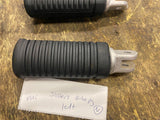 oem Harley 50501107 Left Foot Peg Rubber Logo Driver Rider 18-25 Softail M8