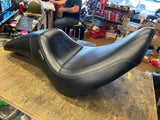 Le Pera Daytona Seat Harley Softail 2006-2017 FXST Heritage Fatboy 200 Tire Low