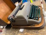 Vtg  Remington Quiet-Riter portable typewriter Carry Case 50's Green Keys Miracl