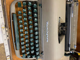 Vtg  Remington Quiet-Riter portable typewriter Carry Case 50's Green Keys Miracl