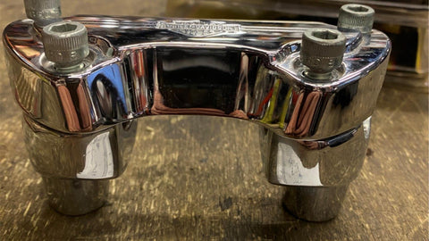 Harley Chrome 2" Risers top Clamp Logo Bar Shield Heritage Softail FXR Sportser