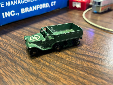 "MATCHBOX" SERIES No49 M3 PERSONNEL CARRIER MADE IN ENGLAND 1958-1966 BY LESNEY