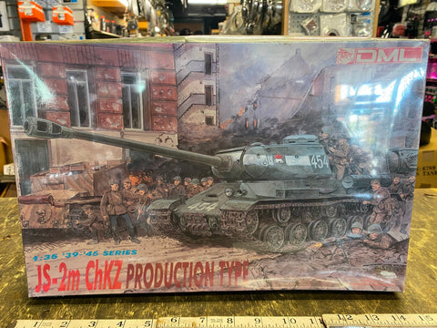 1/35th scale WWII Russian JS-2m ChKZ Dragon Heavy Model tank DML kit Military