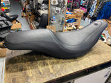 Mustang Tripper Fastback Seat Harley Touring 1997-07 FLH Street Glide Bagger