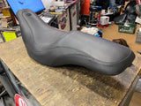 Mustang Tripper Fastback Seat Harley Touring 1997-07 FLH Street Glide Bagger