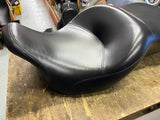 Harley  2008^ Touring FLH Ultra Glide Smooth Deep Bucket Sundowner Seat 52093-08