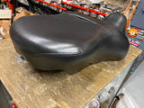 Harley  2008^ Touring FLH Ultra Glide Smooth Deep Bucket Sundowner Seat 52093-08