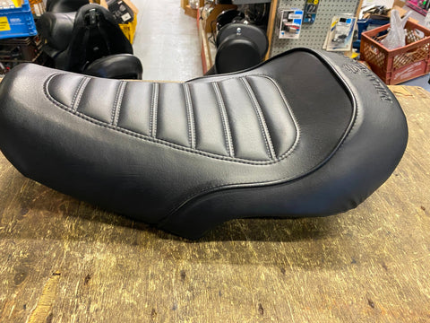 Harley Solo Seat Ribbed Milwaukee Sportster S Softail Fx OEM Factory ?
