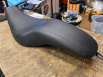 Santee custom smooth Low Badlander Seat Harley Sportster 2004^ 883 1200 USA