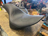 Low Profile Badlander Stripper Leather Harley Seat Softail Fatboy Heritage 00^