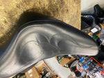 Low Profile Badlander Stripper Leather Harley Seat Softail Fatboy Heritage 00^ U