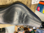 Low Profile Badlander Stripper Leather Harley Seat Softail Fatboy Heritage 00^ U