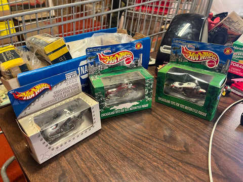 VTG Lot of 3 Hot Wheels 25th Anniversary Chicagoland Toy For Tots Motorcycles