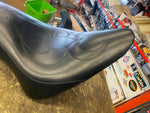 Low Profile Badlander Stripper Leather Harley Seat Softail Fatboy Heritage 00^ U