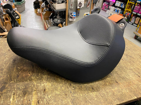 OEM Solo Seat Harley Fatboy Softail Custom 200 Tire 2006^ 51873-10a Factory New!
