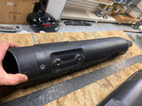 Screamin Eagle Slip-on Mufflers 18^ Harley Touring FLH Street road Glide King Bl