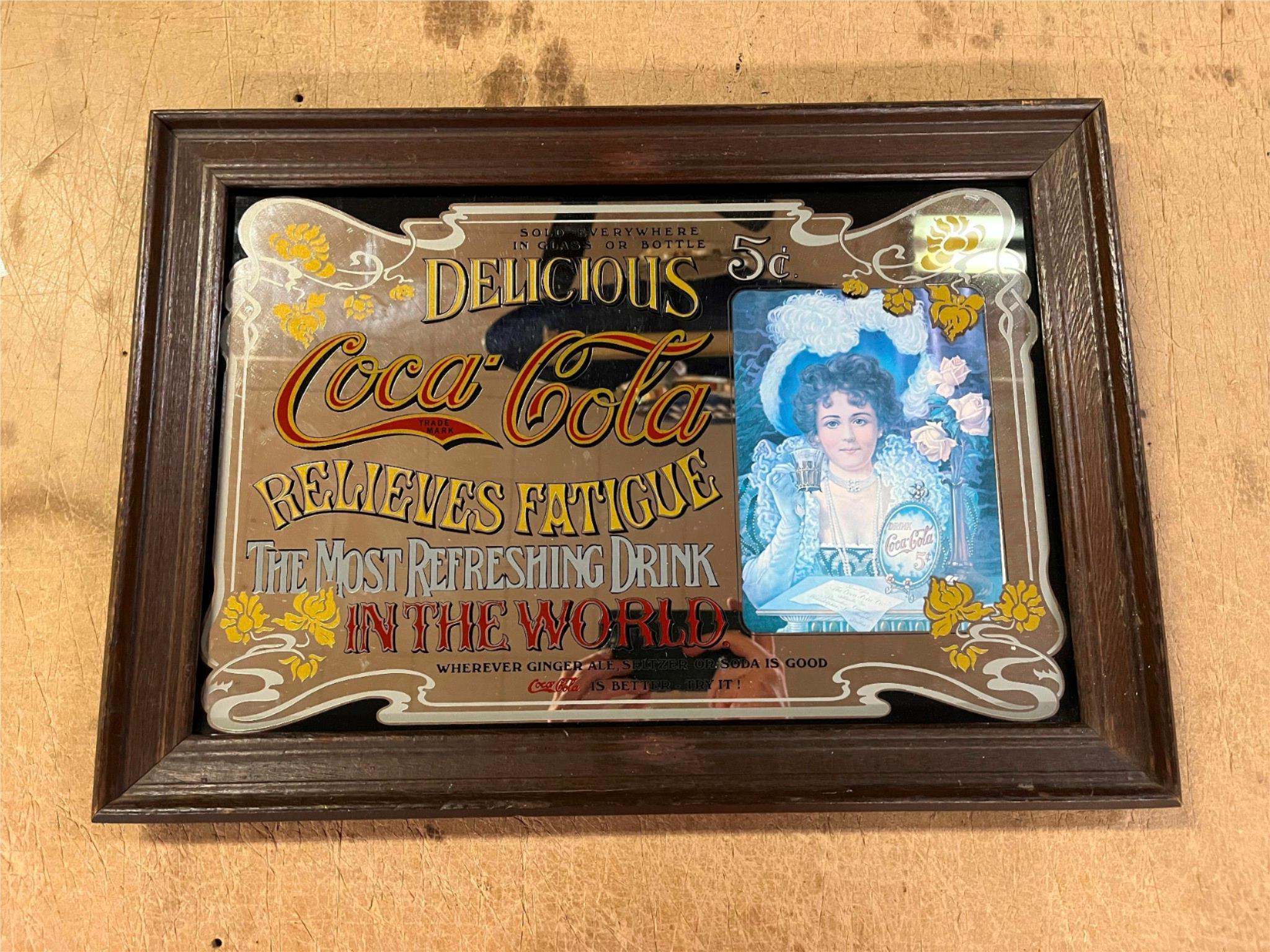 Coca-Cola"Waitress" Framed Logo Mirror 141［並行輸入］ img7676_d3344bff-3130-455f-