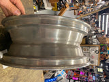 18x6 Roadwinder Rear Mag Wheel Harley Softail dyna Custom Factory Harley OEM Bil