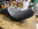 Saddleman Speed Merchant Custom Seat Harley Dyna 2006^ FXD Street Bob Low Profil