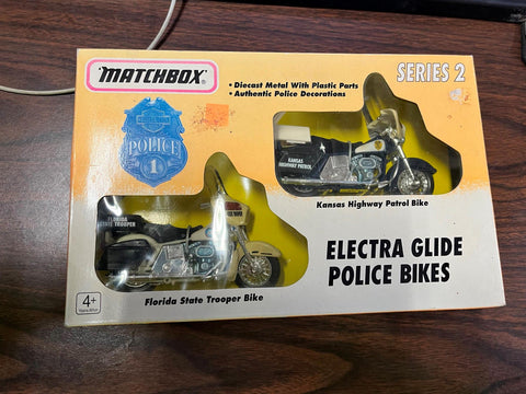 VTG 1990s Matchbox Series 2 Electra Glide Police Bikes Harley Davidson NIB