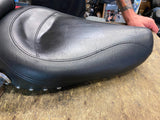 Mustang Seat Harley Ironhead Evo Sportster 1982-2003 Studs Step up 883 1200 XLH