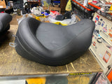 Mustang Vintage Solo Seat Pad Harley Touring Ultra Classic Street Road Glide 08^
