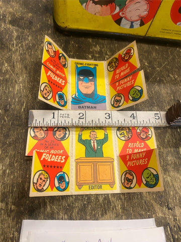 1969 Topps COMIC BOOK FOLDEES - BATMAN #17 Crusading #25 Dark Knight Hero Villia