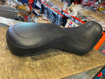 Mustang DayTripper Low Profile Seat Harley Dyna FXD Low Rider Street Bob 2006^