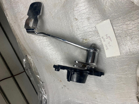 Rear brake pedal Motor mount harley Touring FLH Ultra Glide King 09-23 16400042