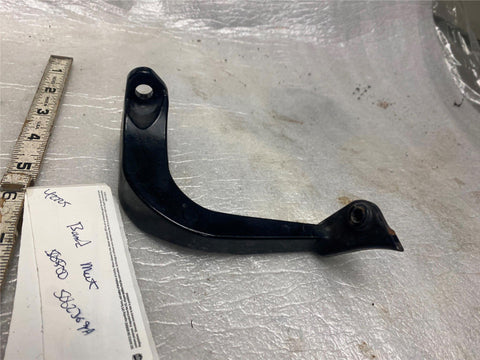 Harley LEFT Footboard Bracket Mount FLH Glide Road king Ultra Clas OEM 50622-09A