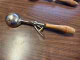 VTG Antique Gilchrist No. 31 Wood Handled Ice Cream Scoop Size 12