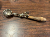 VTG Antique Gilchrist No. 31 Wood Handled Ice Cream Scoop Size 24