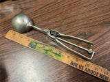 VTG Antique Gilchrist No. 30 Wood Handled Ice Cream Scoop Size 12