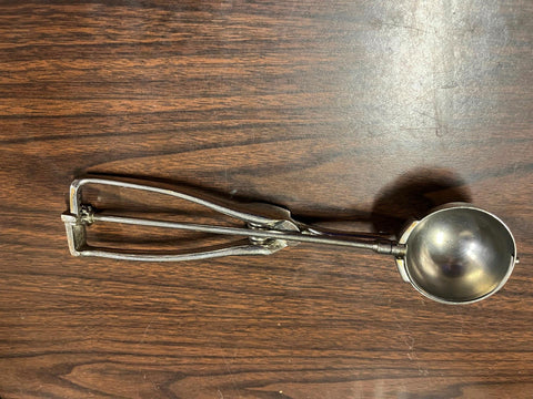 VTG Antique Gilchrist No. 30 Wood Handled Ice Cream Scoop Size 20