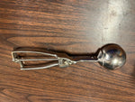 VTG Antique Gilchrist No. 30 Wood Handled Ice Cream Scoop Size 20