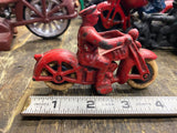Motorcycle Police Figurine Cast Iron Toy Hubley Champion Rubber tire 30's Harley