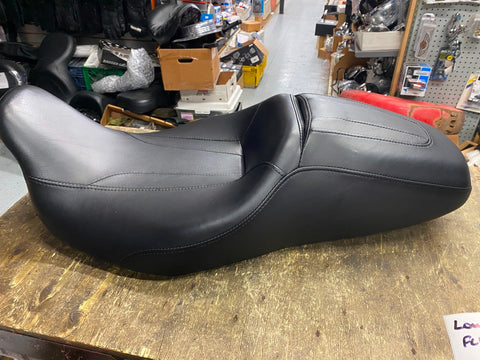 OEM LOW Seat Harley Touring FLH Bagger Road Street Glide Ultra 2008^