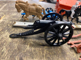 Horses Cowboy Cannon Cannon Indian Toy Soldiers Vtg Calvary Fort Apache Lot!